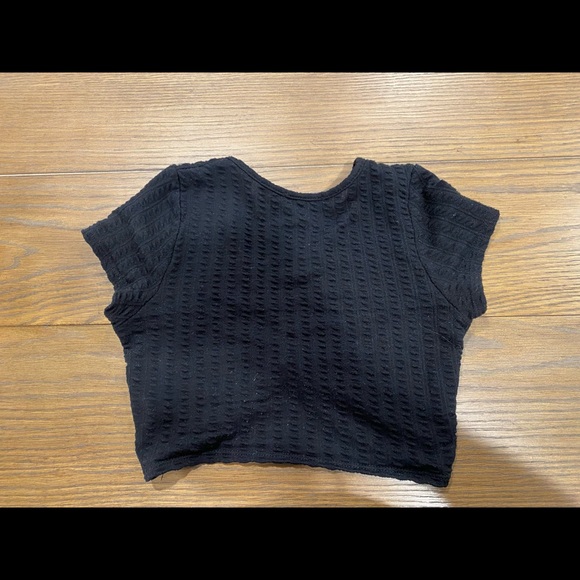 Crop top - Picture 2 of 2